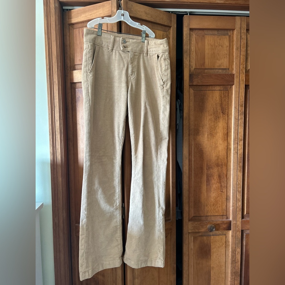 American Eagle Outfitters Beige Stretch Pants 👖
